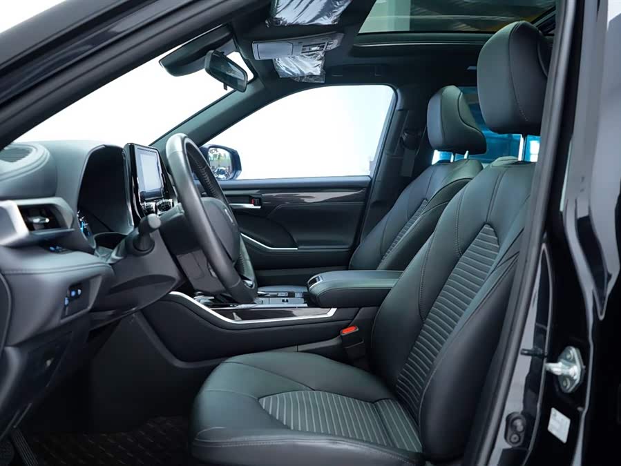 Toyota Crown Kluger 2023 #12 Toyota Crown Kluger 2023 car image #12