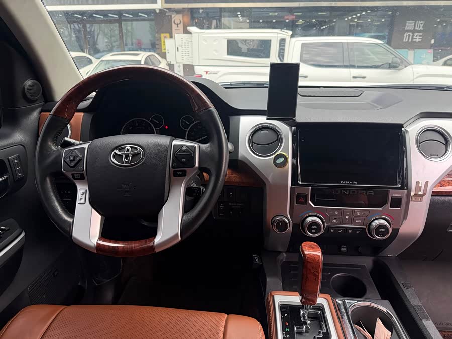 Toyota Tundra 2016 image de voiture #12