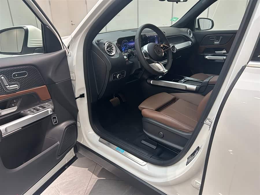 Mercedes-Benz EQB Class 2025 car image #12