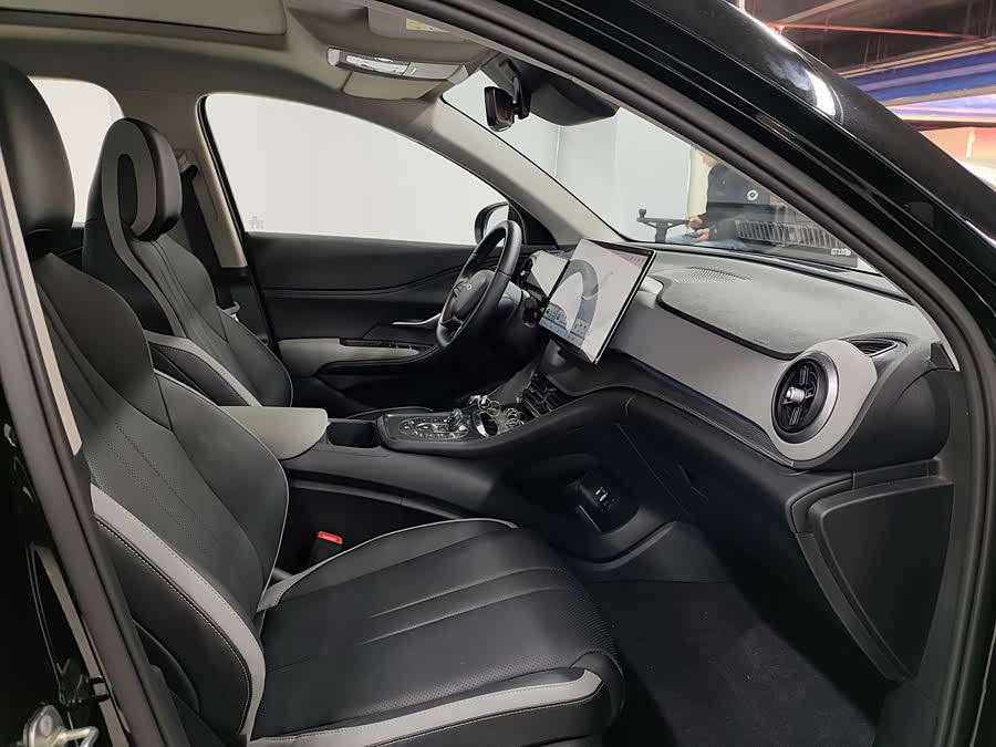 BYD Sea Lion 05 DM-i 2025 car image #12