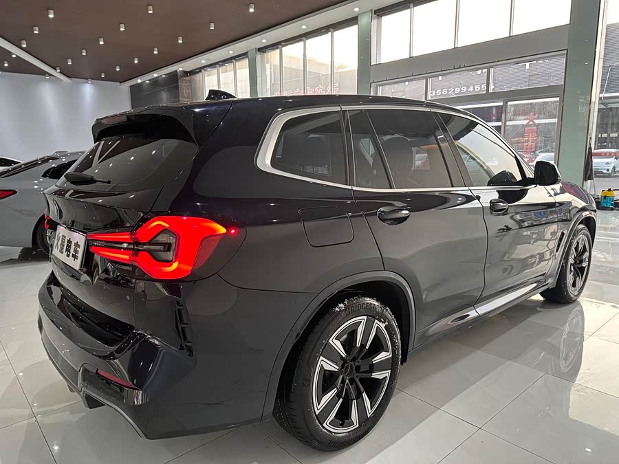 BMW iX3 2022 #12 BMW iX3 2022 car image #12