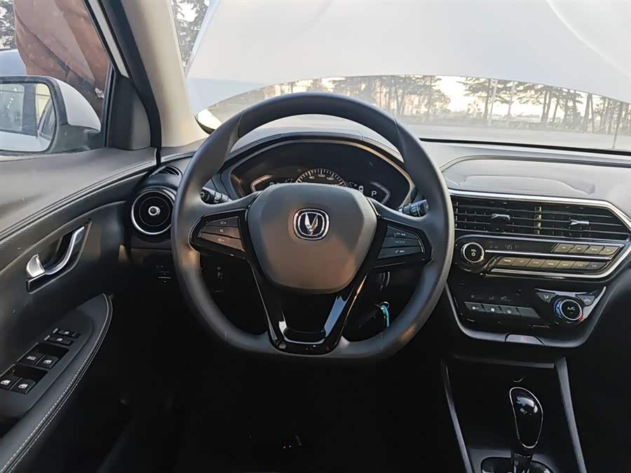 Changan Alsvin 2021 #12 Changan Alsvin 2021 car image #12