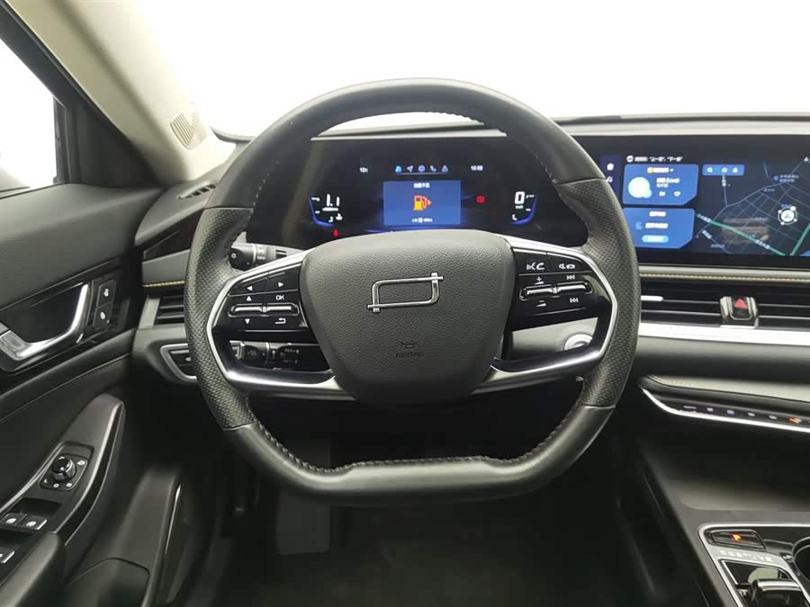 2023 car image #12