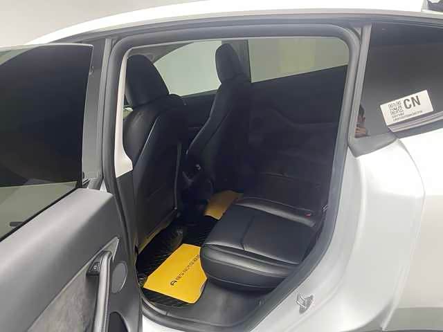 Tesla Model Y 2022 #12 Tesla Model Y 2022 car image #12