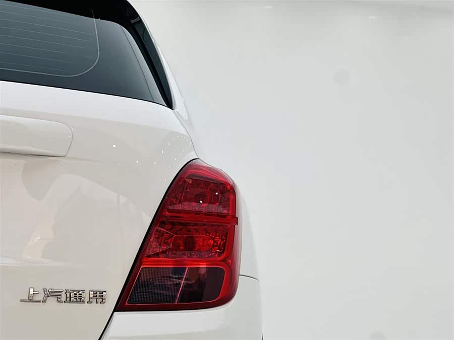 Chevrolet Tracker 2017 #12 Chevrolet Tracker 2017 car image #12