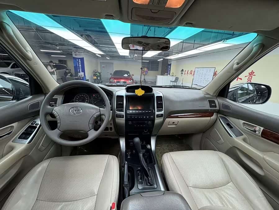 Toyota Land Cruiser Prado 2008 car image #12