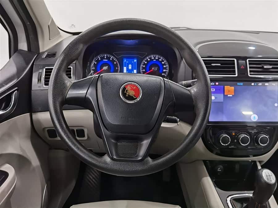 Forthing JOYEAR X3 2016 изображение автомобиля #12