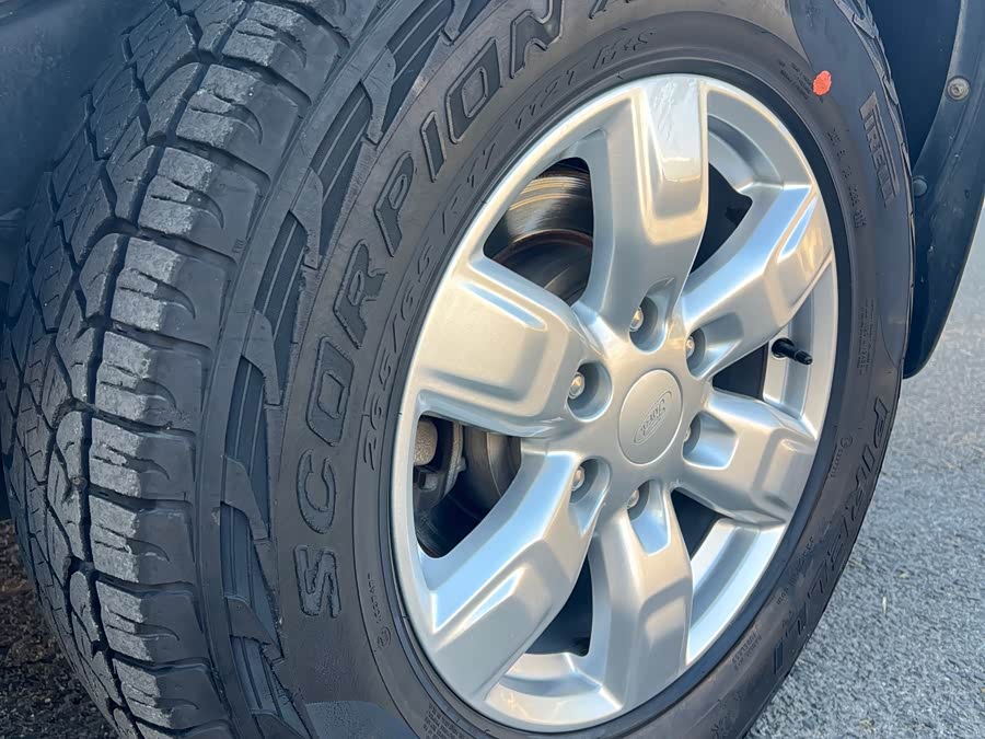 Ford Everest 2018 immagine di auto #12