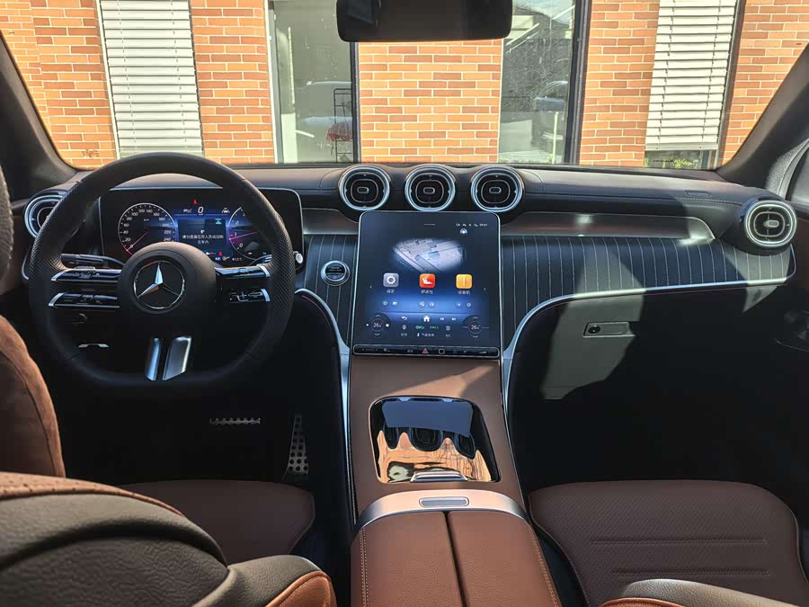 Mercedes-Benz GLC Coupe 2025 car image #12