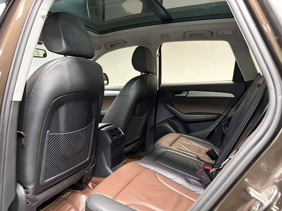 Audi Q5 2016 car image #12