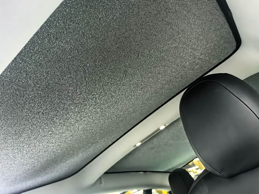 Tesla Model Y 2022 #12 Tesla Model Y 2022 car image #12