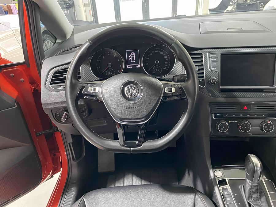 大众 高尔夫·嘉旅 2017 汽车图片 #12