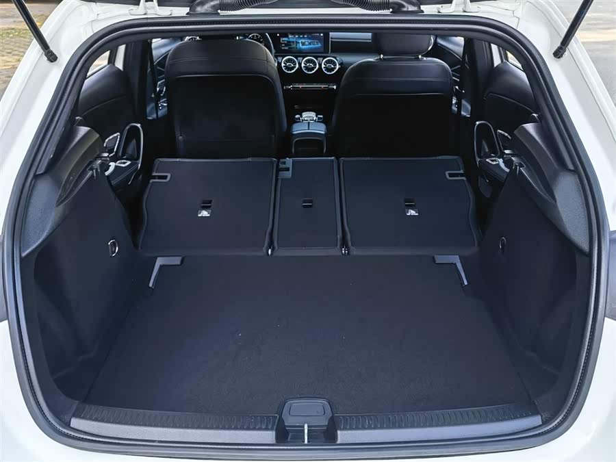 Mercedes-Benz A Class (Imported) 2020 #12 Mercedes-Benz A Class (Imported) 2020 car image #12