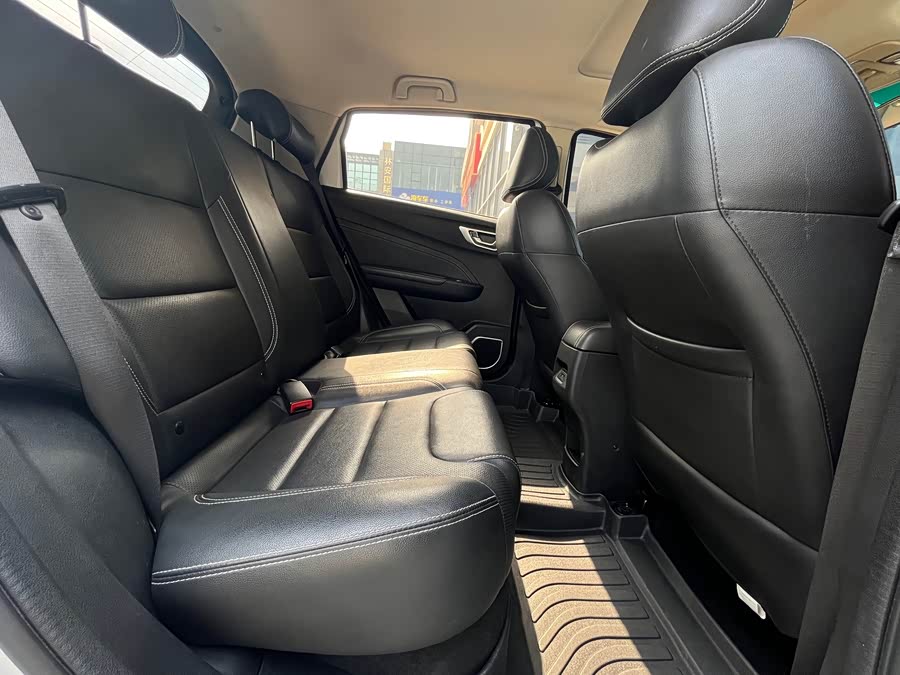 Vision X3 2018 car image #12