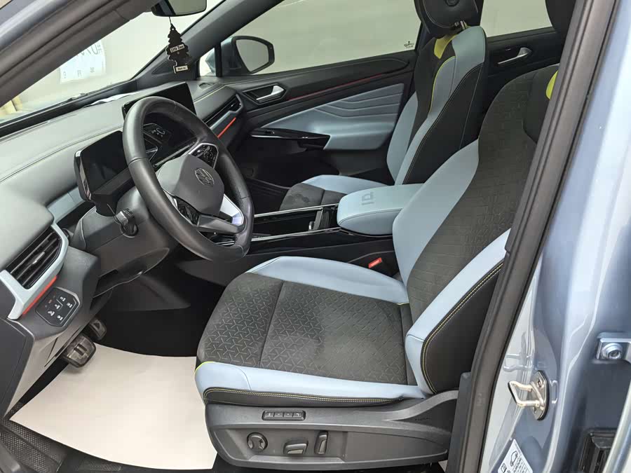 Volkswagen ID.4 X 2021 immagine di auto #12