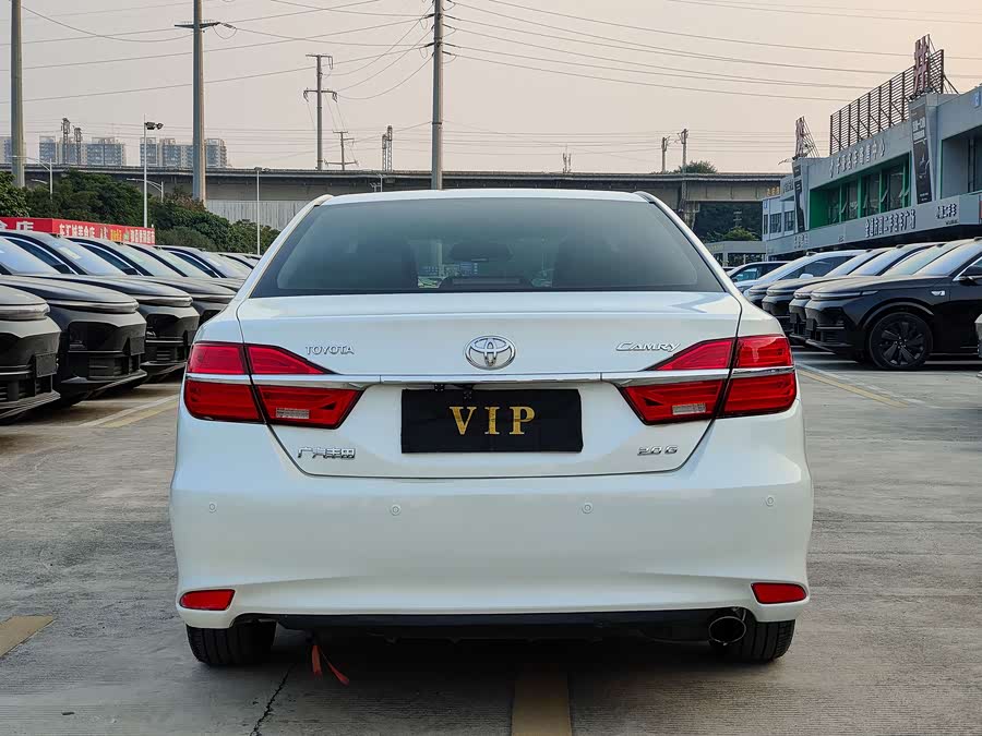 Toyota Camry 2017 car image #12