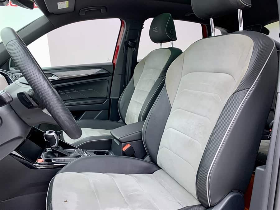 Volkswagen Tayron X 2020 car image #12