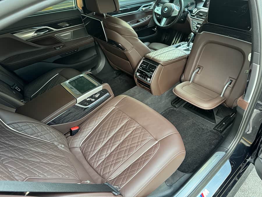 BMW 7 Series 2022 #12 BMW 7 Series 2022 car image #12