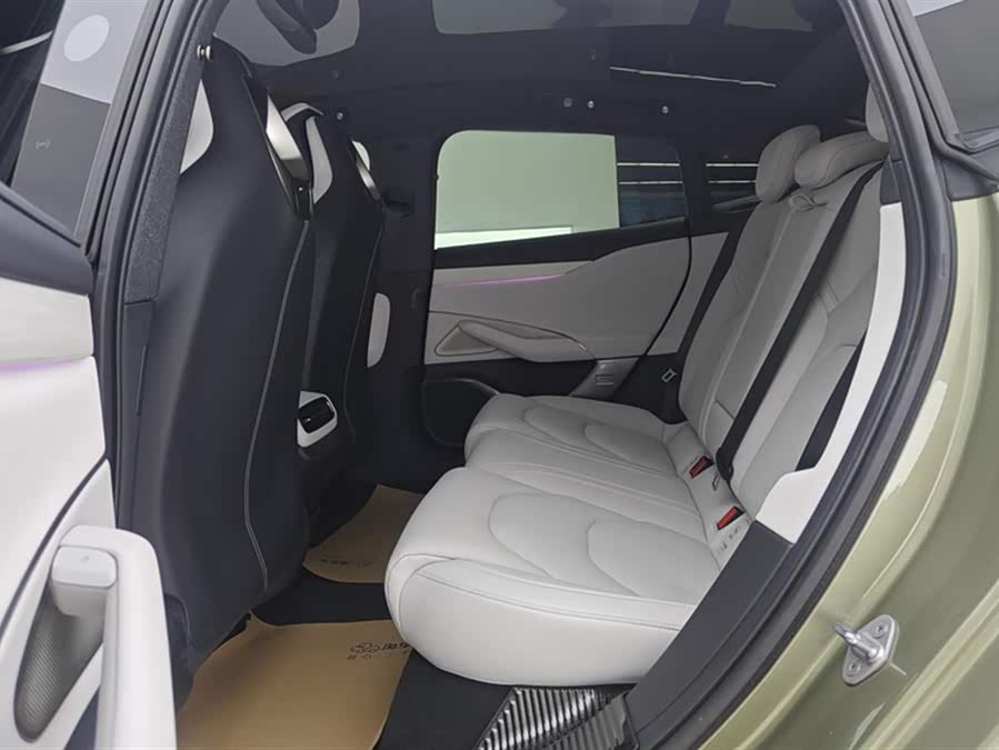 MI SU7 2025 car image #12