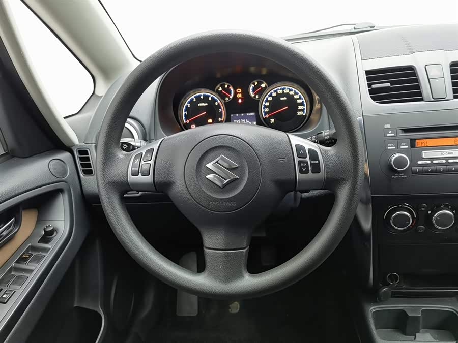 铃木 天语 SX4 2016 汽车图片 #12