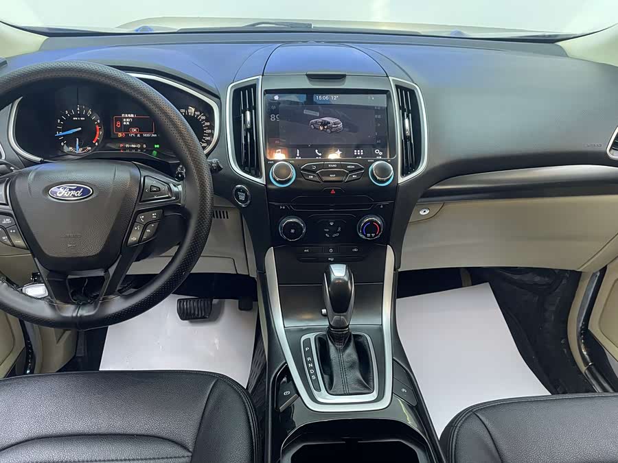 Ford Edge 2018 car image #12