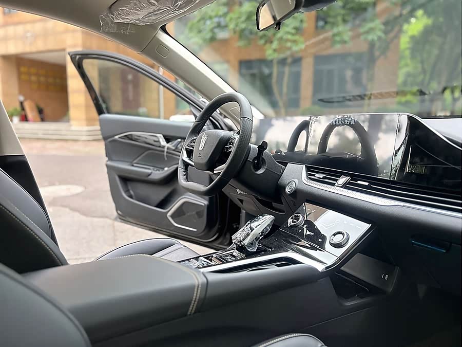 2023 car image #12