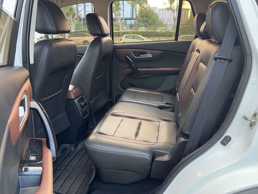 SWM X7 2018 изображение автомобиля #12