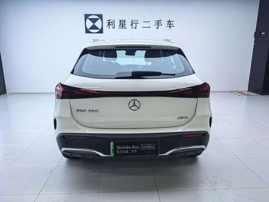 Mercedes-Benz EQA Class 2024 immagine di auto #12