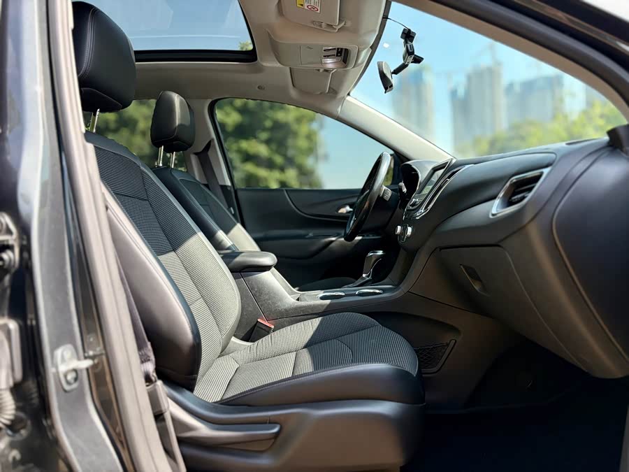 Chevrolet Equinox 2017 car image #12