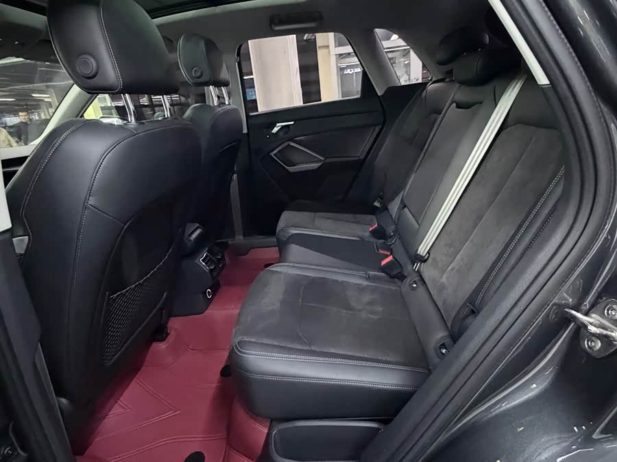 Audi Q3 2020 immagine di auto #12