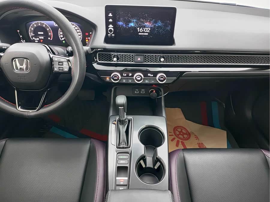 Honda Civic 2023 car image #12