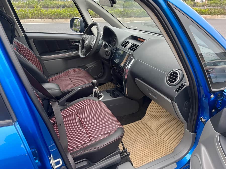 铃木 天语 SX4 2010 汽车图片 #12