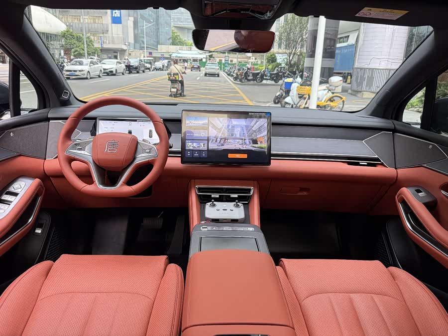 BYD Tang L 2025 car image #12