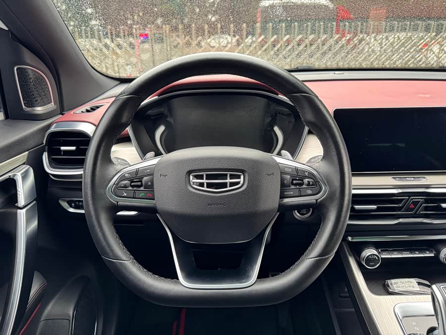 GEELY Coolray 2019 car image #12