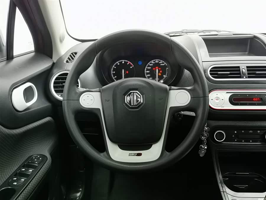 MG 3 2011 car image #12