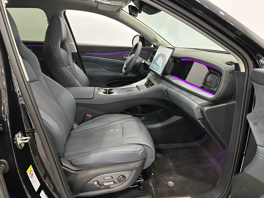 BYD Sea Lion 07 DM-i 2025 car image #12