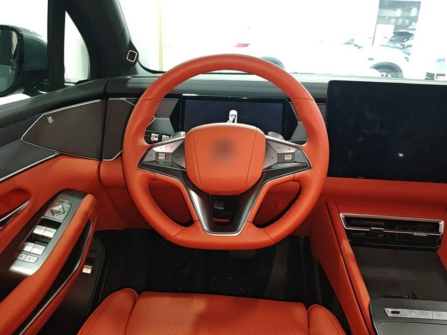BYD Tang L 2025 immagine di auto #12