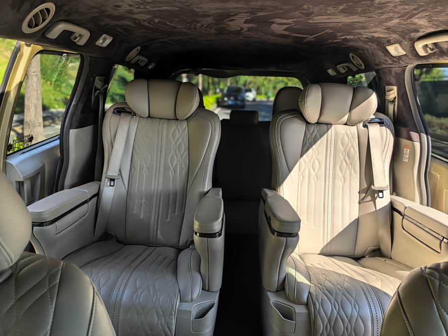 Toyota SIENNA 2015 car image #12