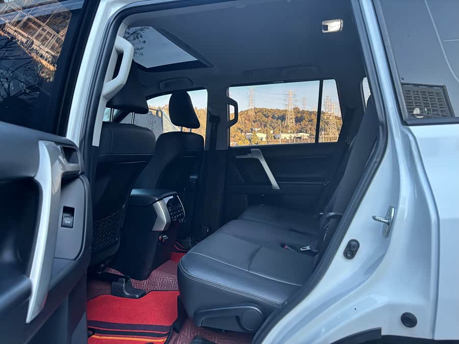 Toyota Land Cruiser Prado 2019 #12 Toyota Land Cruiser Prado 2019 car image #12