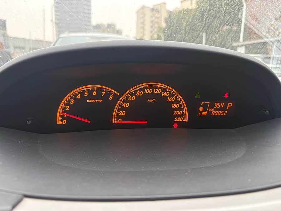 Toyota Yaris 2010 car image #12