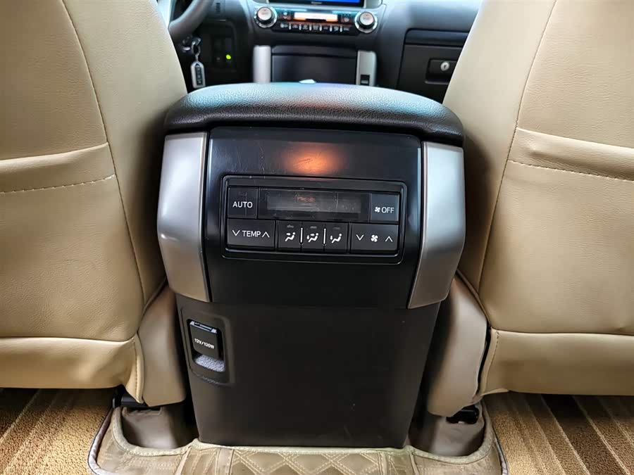 Toyota Prado (Imported) 2011 car image #12