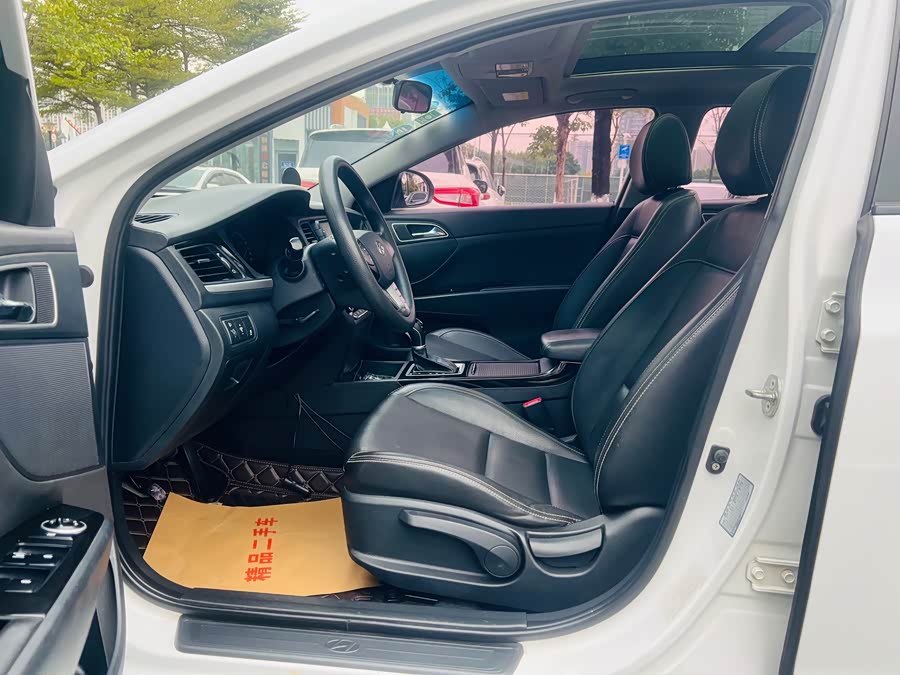 Hyundai Mistra 2017 car image #12