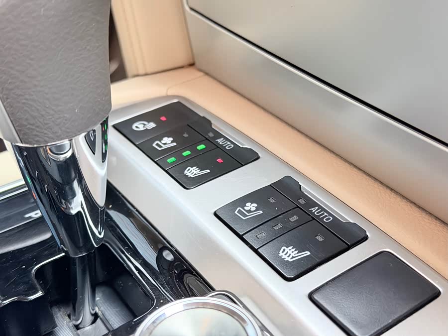 Toyota 2025 car image #12