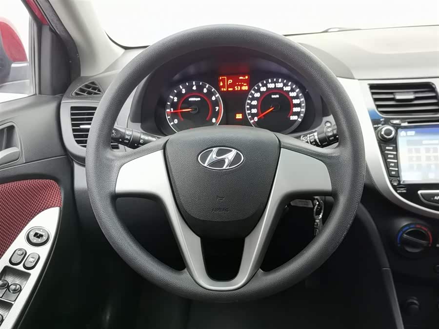 Mazda Reina Hatchback 2015 car image #12