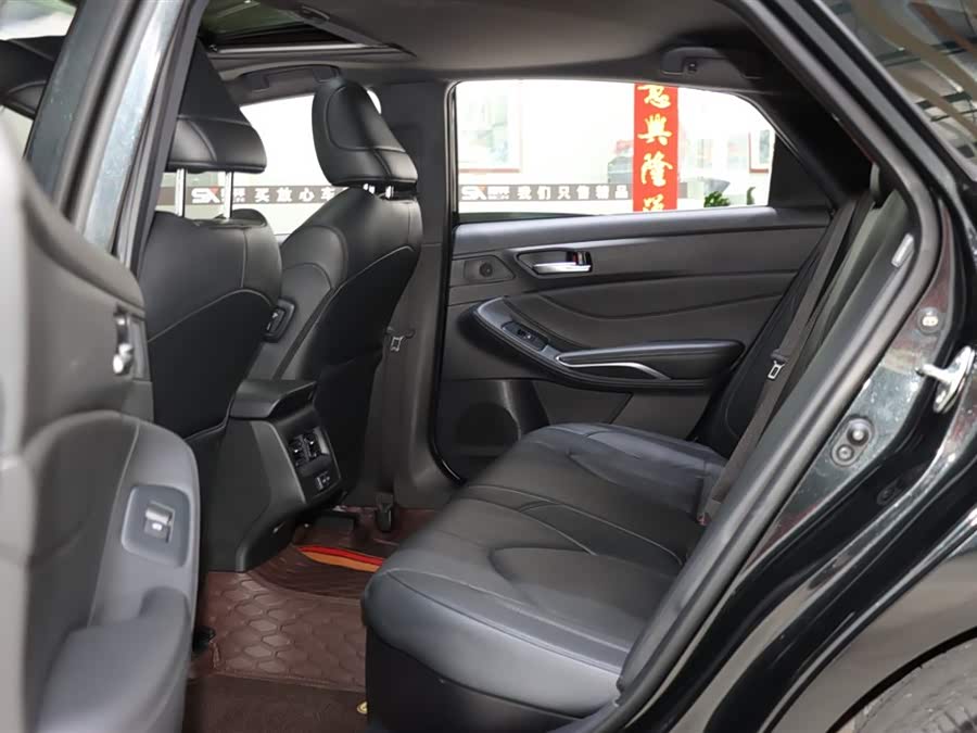 Toyota Avalon 2021 car image #12