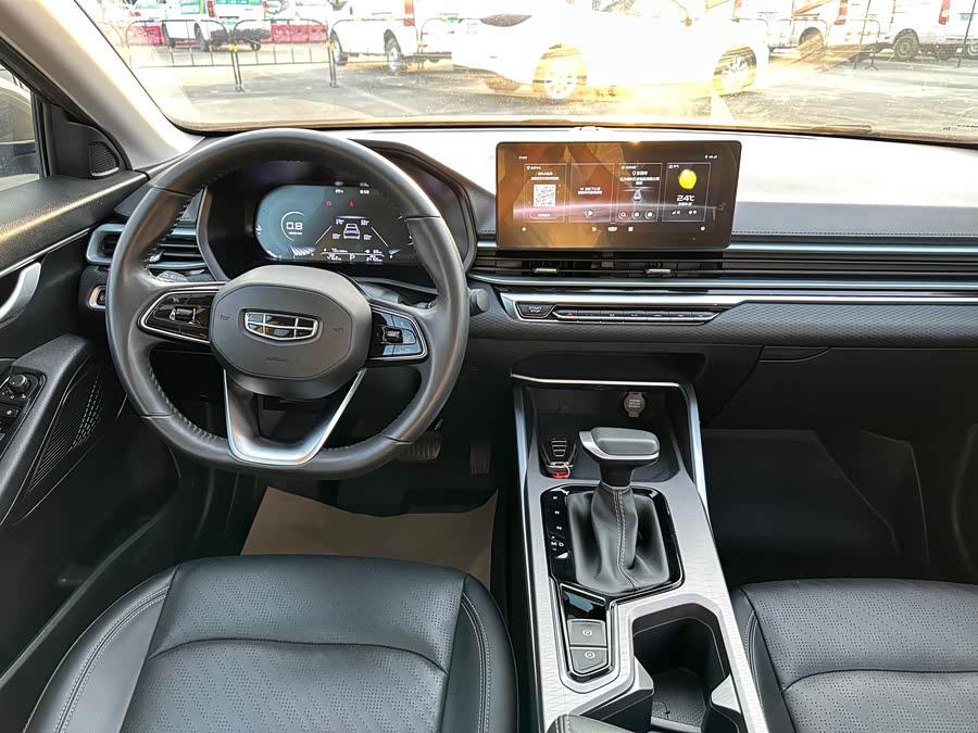 GEELY Emgrand 2022 immagine di auto #12