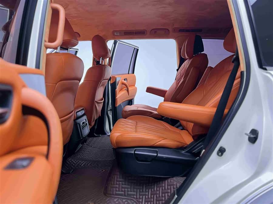 日产 途乐 2018 汽车图片 #12