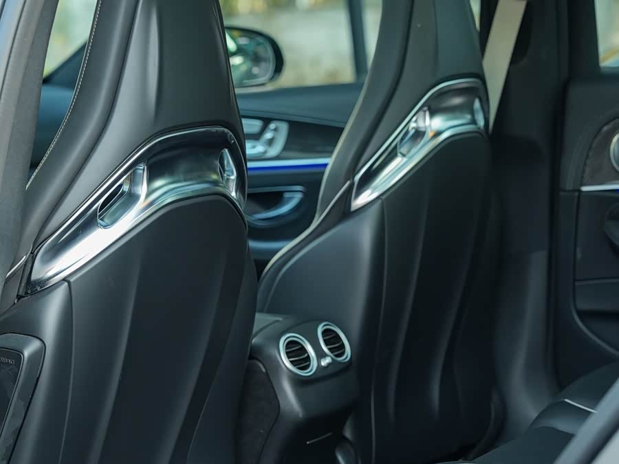 Mercedes-Benz E AMG 2021 صورة سيارة #12