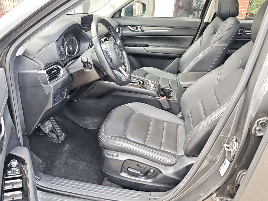 Mazda CX-5 2019 car image #12