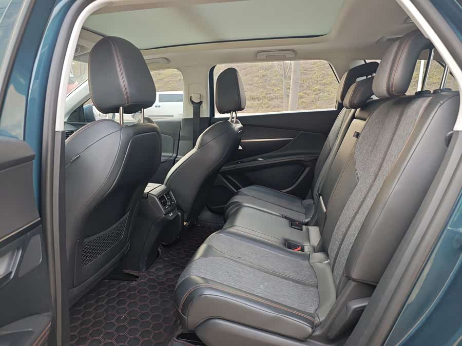 Peugeot 5008 2019 #12 Peugeot 5008 2019 car image #12